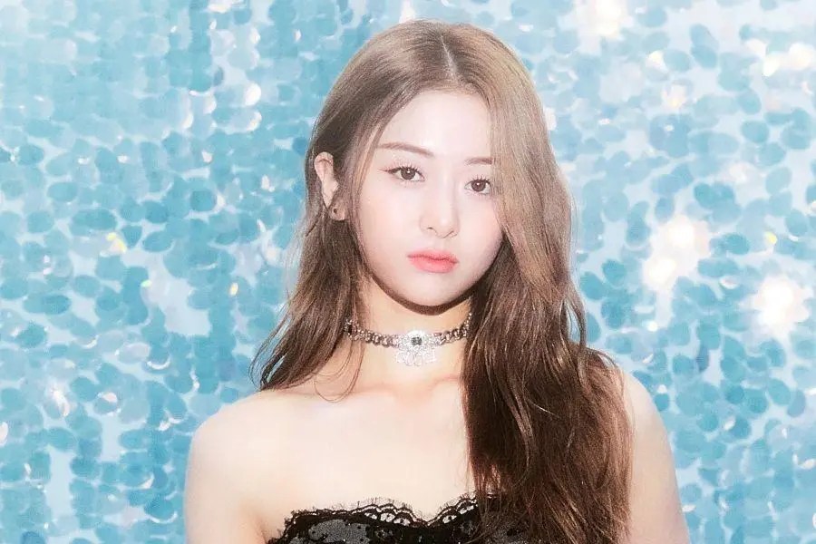 LE SSERAFIM To Temporarily Promote With 4 Members After Huh Yunjin Tests  Positive For COVID-19