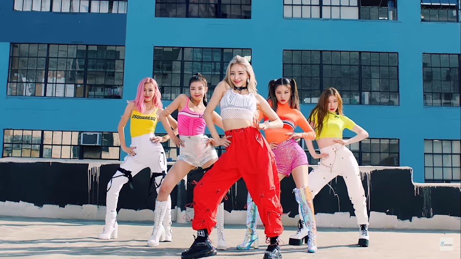 Here Are Three Reasons Why Stray Kids' Felix Should Be The Sixth Member Of ITZY - Koreaboo