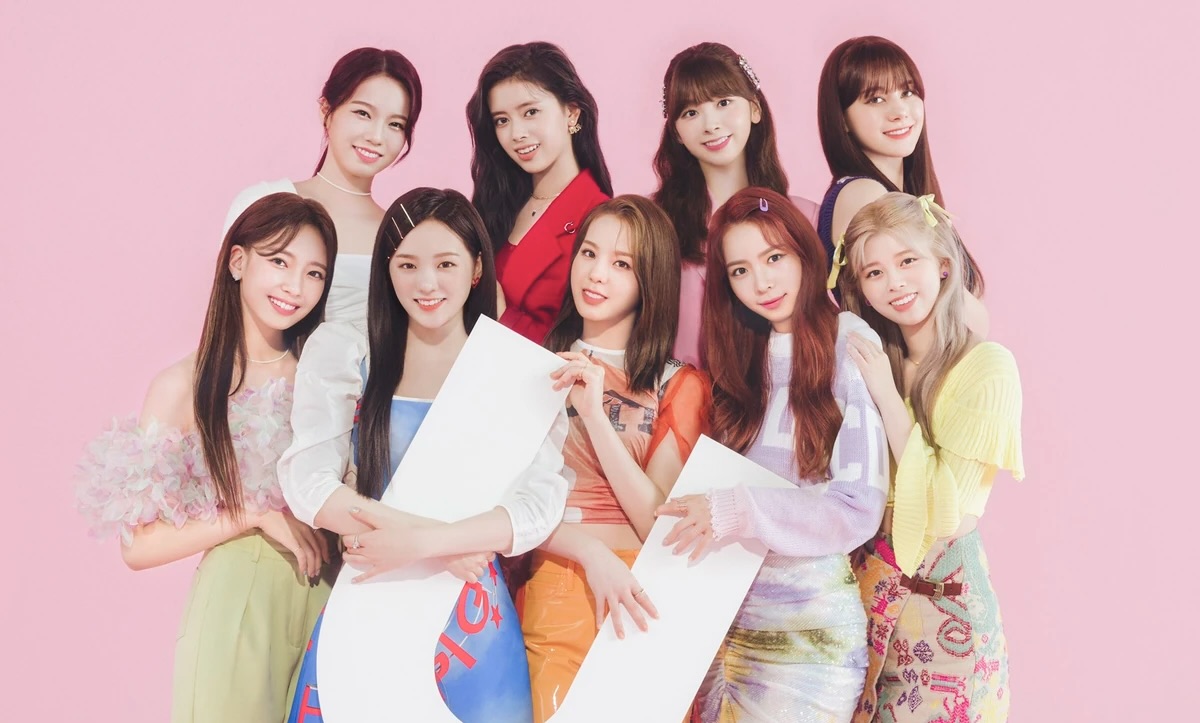 NiZiU Deep Dive #1/3: A 3 AM Review By A K-pop Fan And Her Friend